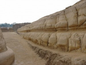 The perimeter wall around the Sphinx