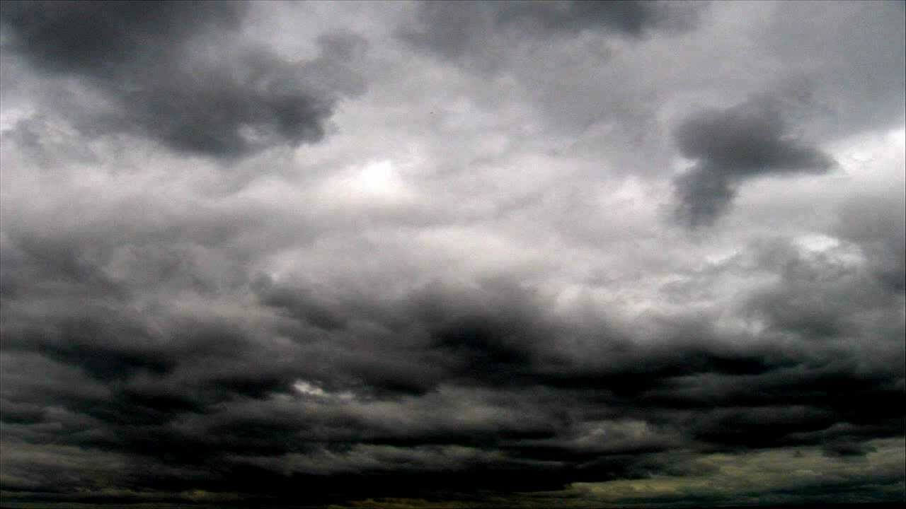 Черные тучи песня. Страшные черные тучи. Кучерявые темные облака. Облака серые Blackscreen.